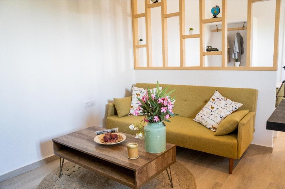 The Lighthouse Sunset View Suites Akrotiri  Ngoại thất bức ảnh