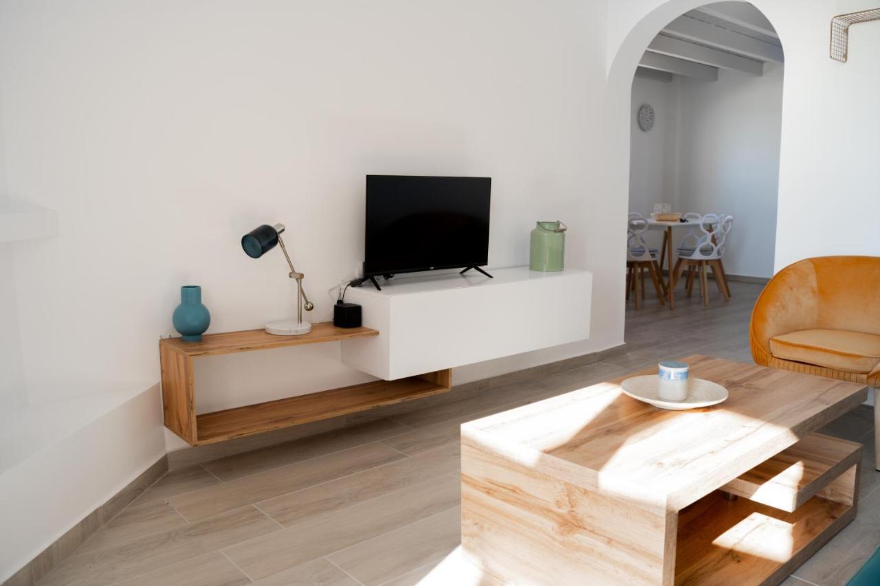 The Lighthouse Sunset View Suites Akrotiri  Ngoại thất bức ảnh